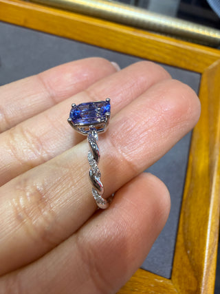 ANILLO 32- TANZANITA - 18K - Talla 7