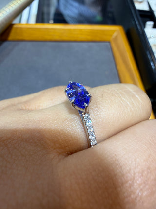 ANILLO 31- TANZANITA - 18K - Talla 7